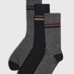 Complete your look with this black leather belt featuring a stylish silver buckle. Crafted from high-quality leather, it combines both durability and timeless style, making it an essential addition to your outfit.