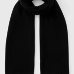 Stay warm without sacrificing style with the Black Thinsulate Scarf. Designed with advanced Thinsulate insulation, it locks in heat while remaining lightweight and comfortable. A versatile accessory in a classic black shade, perfect for commuting, outdoor walks, or everyday winter wear.

Black colour
Textured detail
Thinsulate design
Scarf